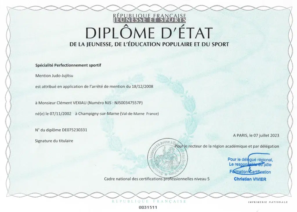 Diplôme d'état de professeur de Judo de Clément Vexiau, professeur de Judo aux Cinq Samouraï Villecresnes